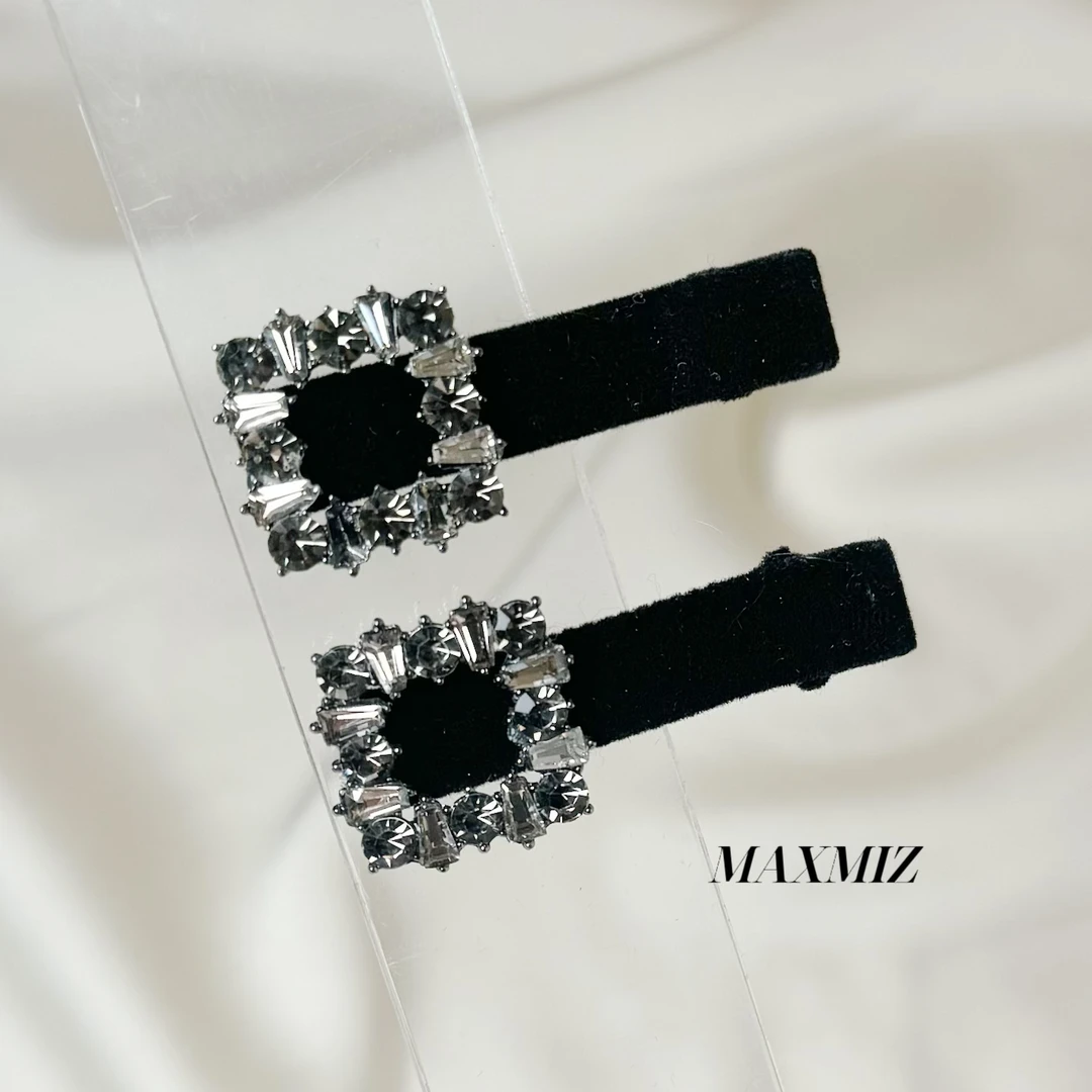 东大门 经典手工气质闪钻方块花朵植绒边夹 -1