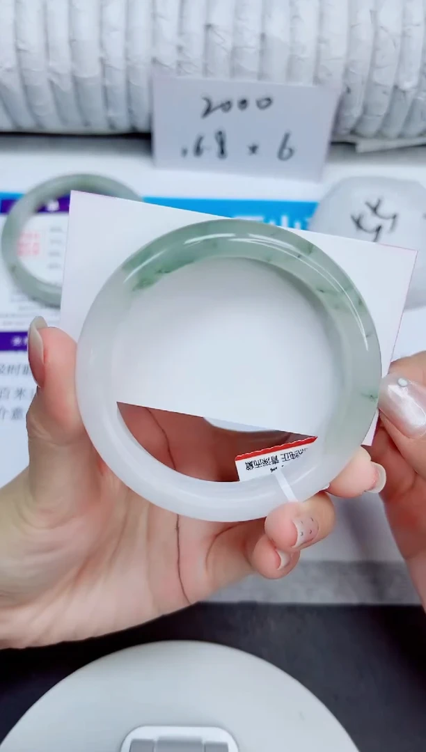 石英质玉手镯未镶嵌19/60