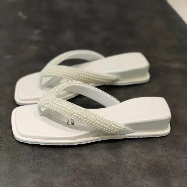 GN【人字拖】羊皮高品欧货珍珠水钻人字拖坡跟软底舒适百搭 2597-5