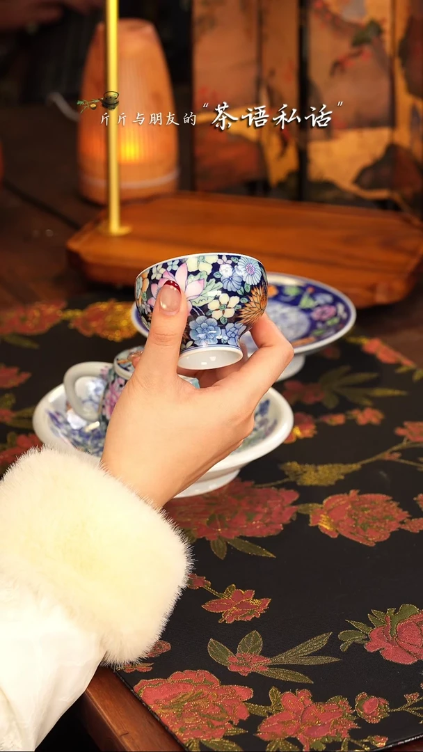 【闪购商品】卓君    斗彩   繁花  单杯