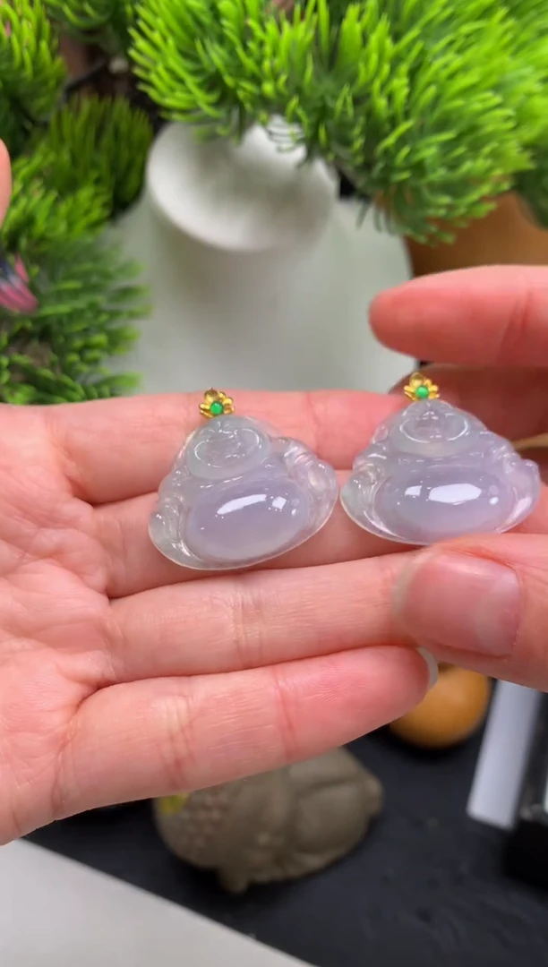 颈饰18K金镶嵌翡翠---126058多样性发其一