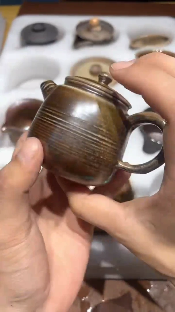 奢瓷/瑞寅柴烧茶器（壶）235