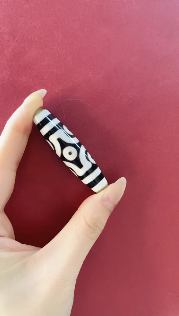 玛瑙/玉髓颈饰未镶嵌江***甲行运精品手工十字六