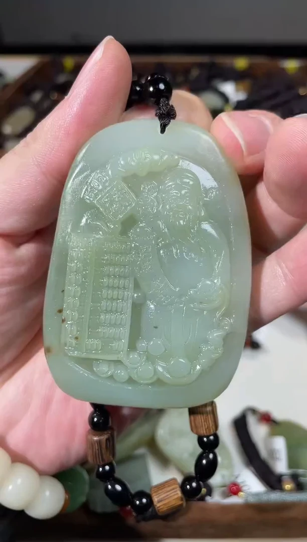 颈饰未镶嵌和田玉1