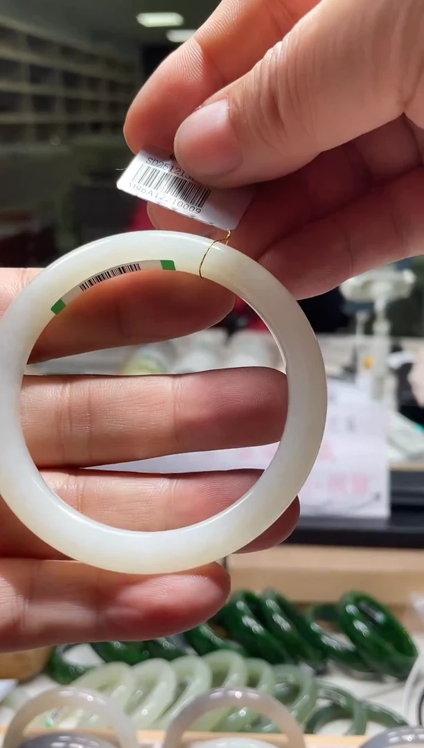 未镶嵌手镯和田玉57-58圈口 0009