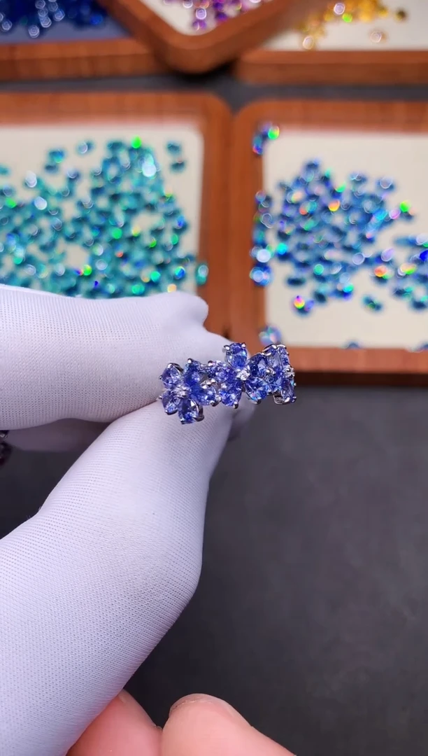 蓝宝石戒指银S925镶嵌矢车菊