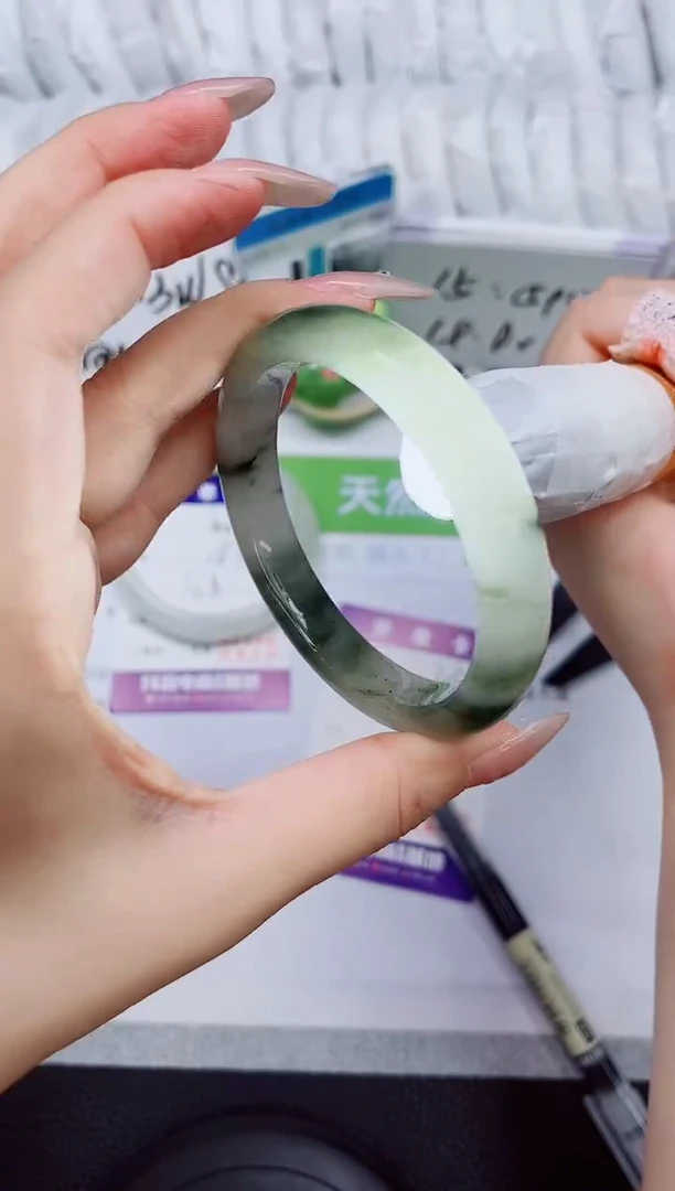 石英质玉手镯未镶嵌393-58.2