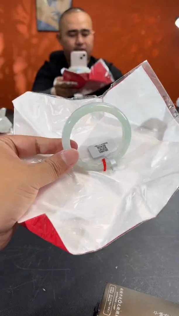 未镶嵌手镯翡翠19