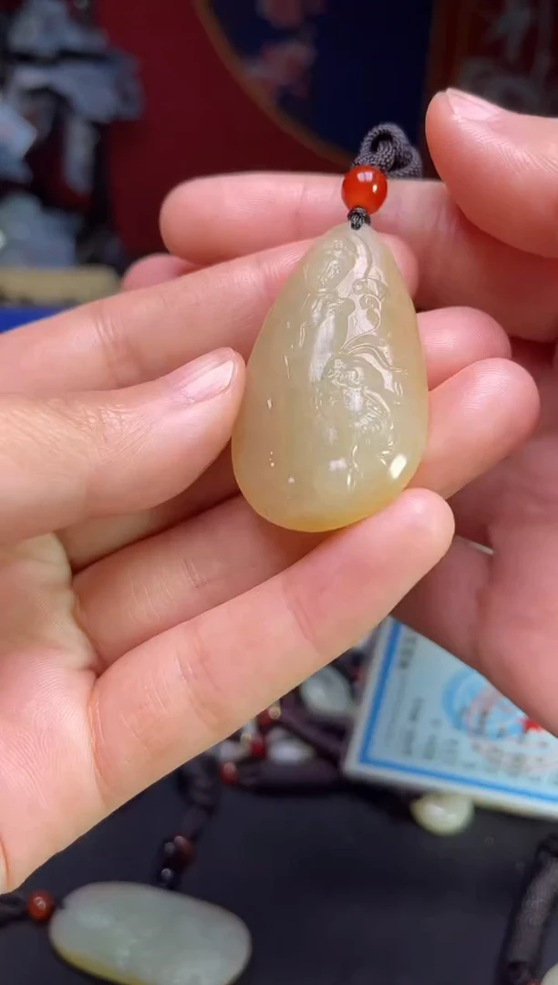 颈饰未镶嵌和田玉1