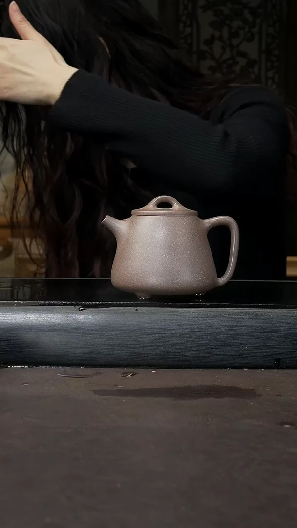 【闪购商品】紫砂茶壶段泥 高石瓢320cc 003