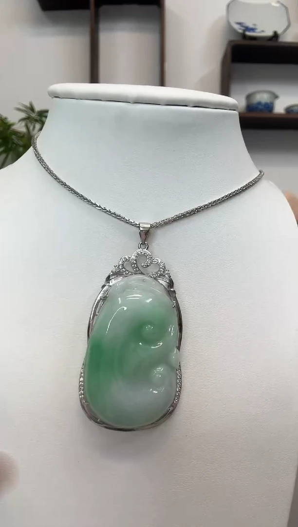 吊坠(赠链)银S925镶嵌翡翠如意