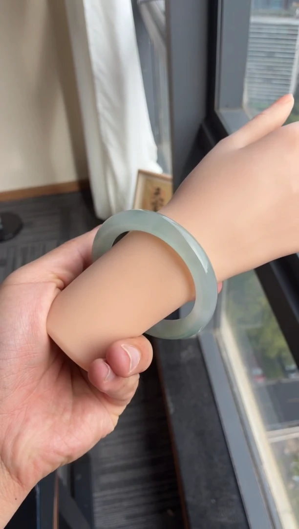 未镶嵌手镯翡翠49号56.5*10.4*10.7圆条