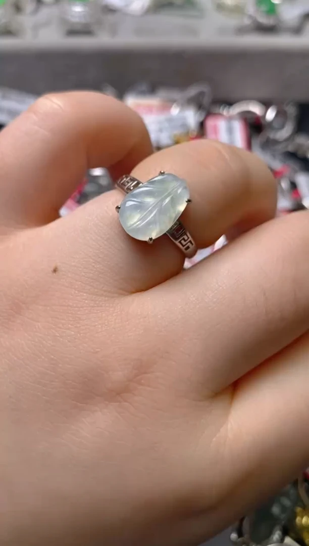 银S925镶嵌戒指翡翠百内无证书