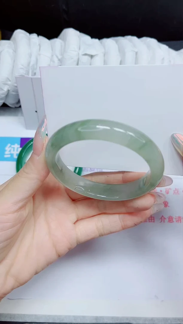 石英质玉手镯未镶嵌430