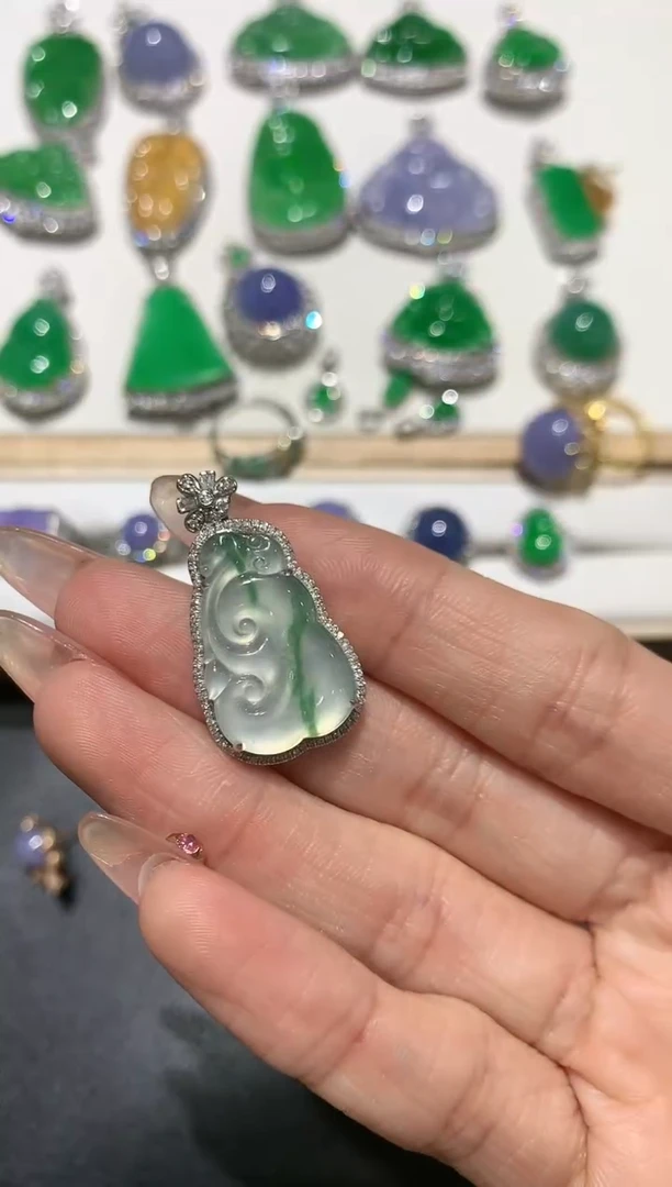 【闪购商品】翡翠吊坠(不含链)18K金镶嵌团购3