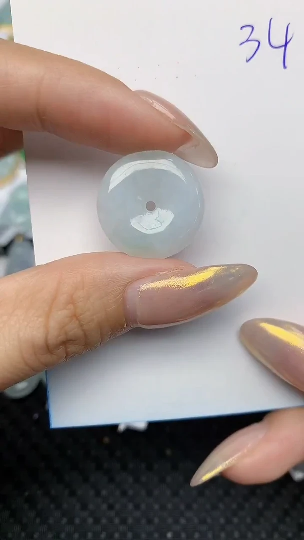 【闪购商品】翡翠未镶嵌颈饰 天然翡翠A货