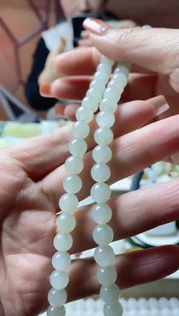 颈饰未镶嵌和田玉项链