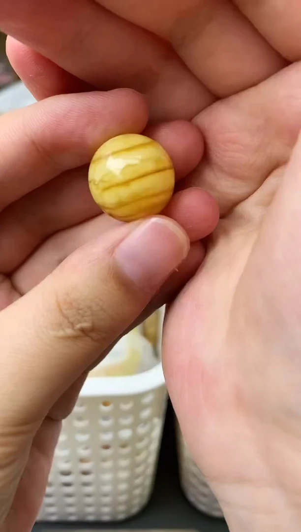 未镶嵌琥珀珠宝奇石59