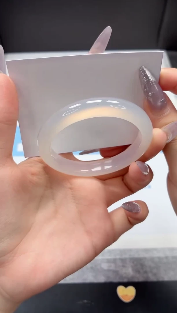 石英质玉手镯未镶嵌39/荔枝54.5