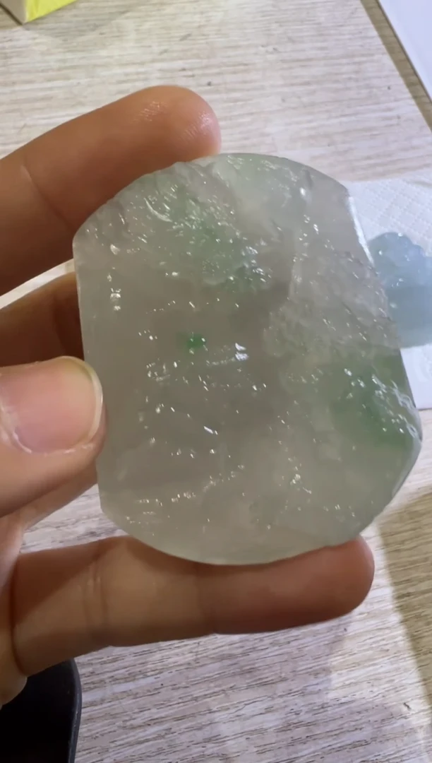 未镶嵌定制翡翠龙牌