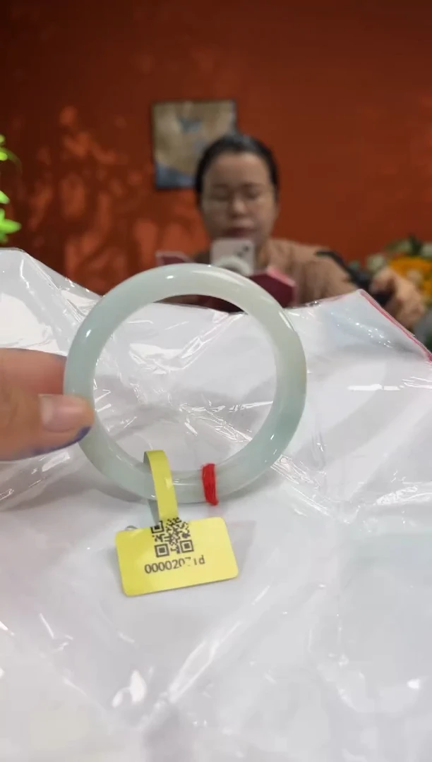 未镶嵌手镯翡翠翡翠手镯