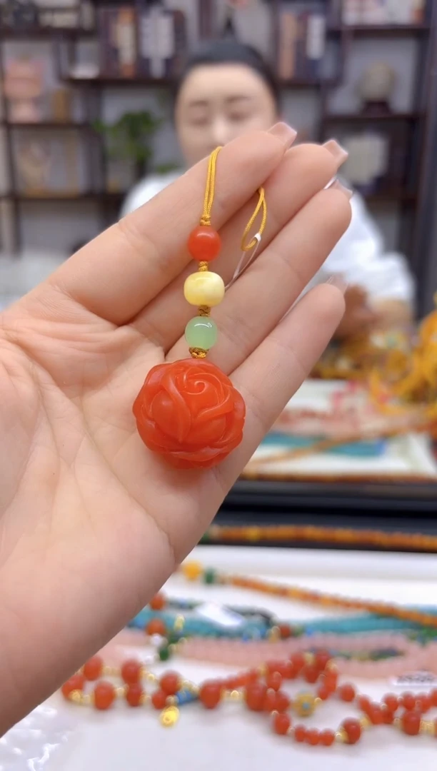 【闪购商品】蜜蜡套链未镶嵌挂件T50