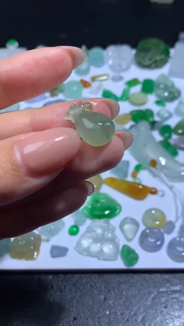 未镶嵌定制翡翠毛货