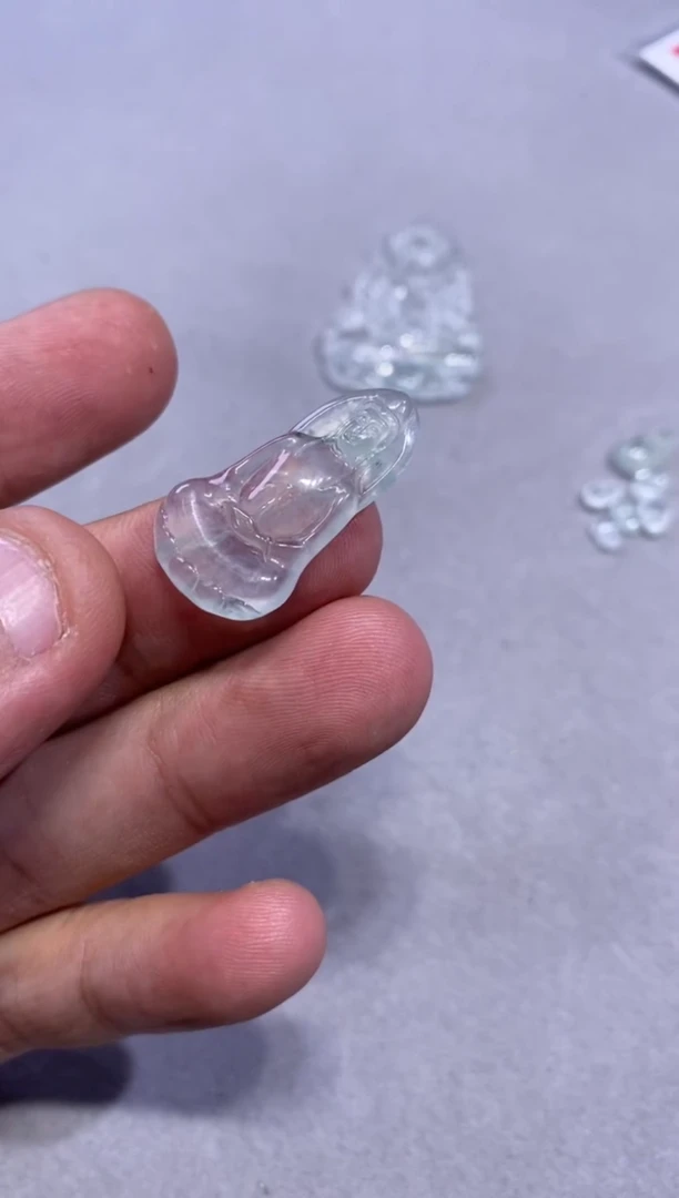 吊坠(不含链)未镶嵌翡翠观音680