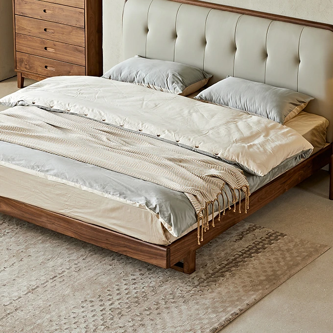 新中式全实木床北美黑胡桃木软包双人床北欧简约轻奢主卧大床定制