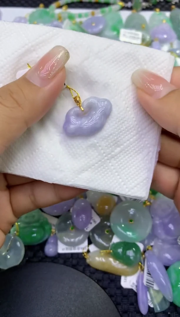 颈饰未镶嵌翡翠天然缅甸A货翡翠