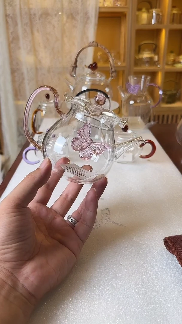 粉色花口壶带盖，。。。。。