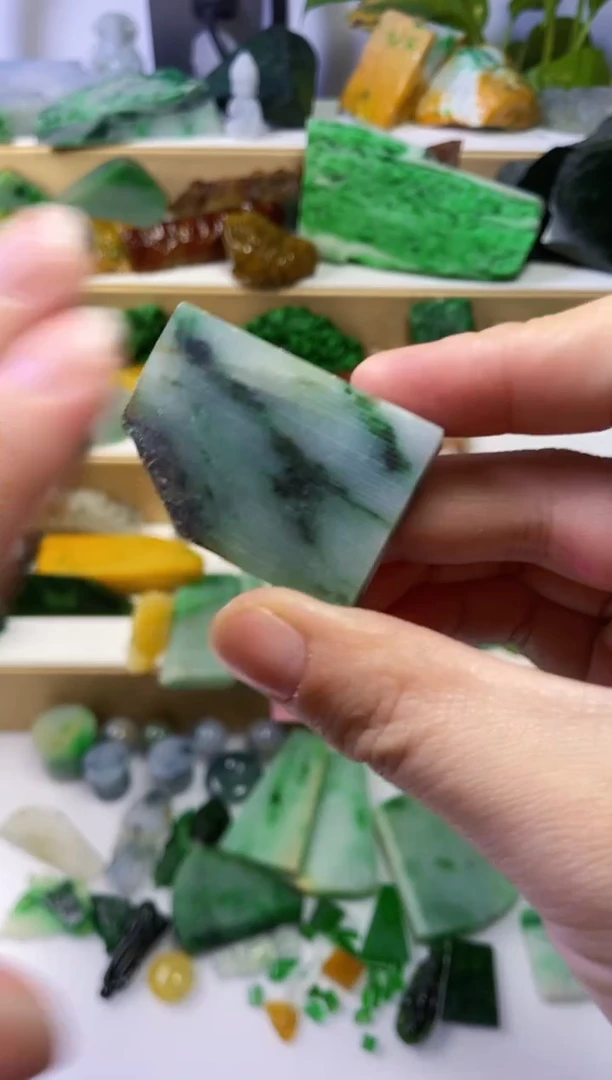 颈饰未镶嵌翡翠052天然翡翠