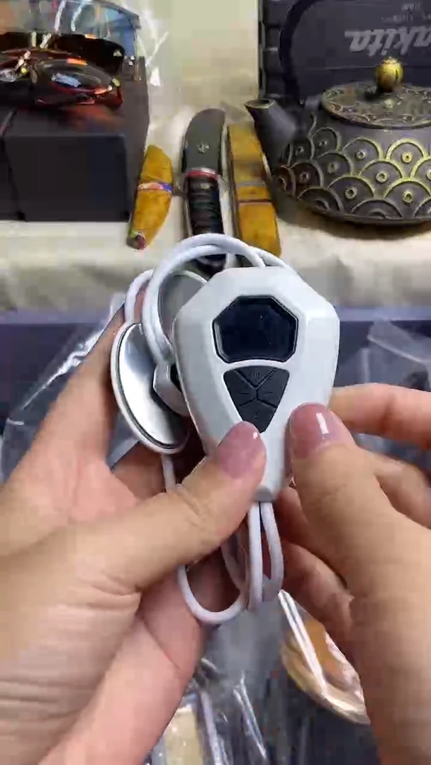 爷*脉冲白色项链