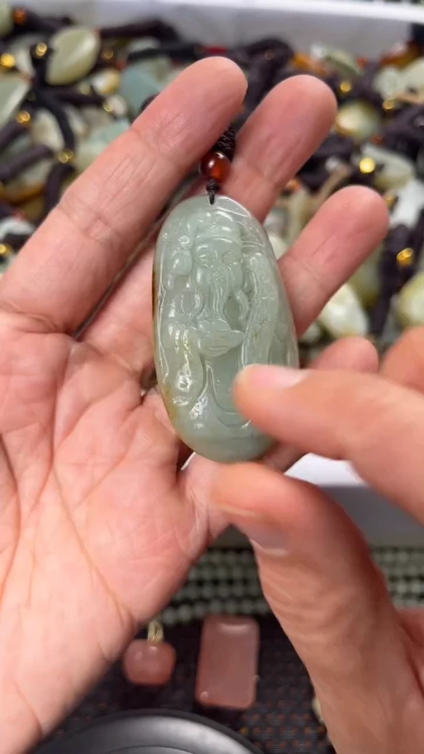 【闪购商品】和田玉颈饰未镶嵌多样性发货没有证书拍一发一有瑕