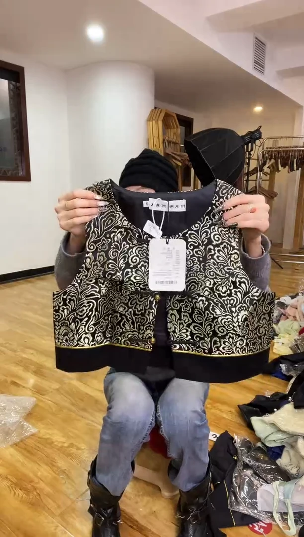 M码       90-105斤  马甲