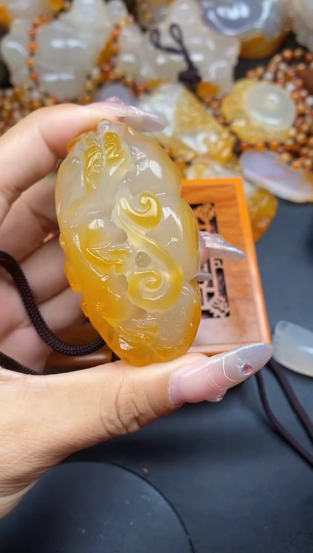 【闪购商品】玛瑙/玉髓合金颈饰ll
