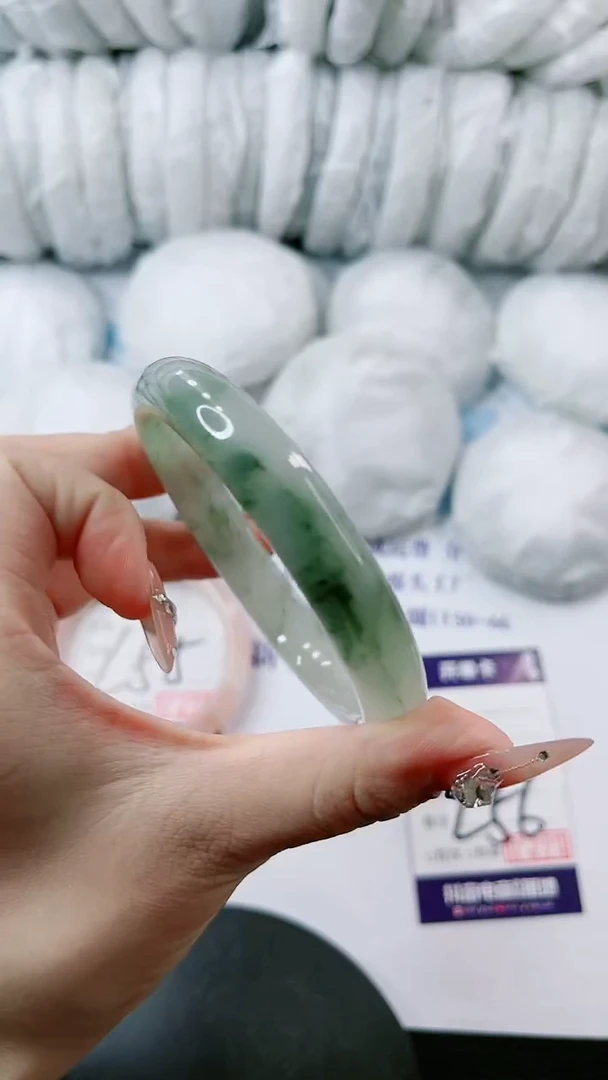 【闪购商品】石英质玉手镯未镶嵌多样性发货L56-63