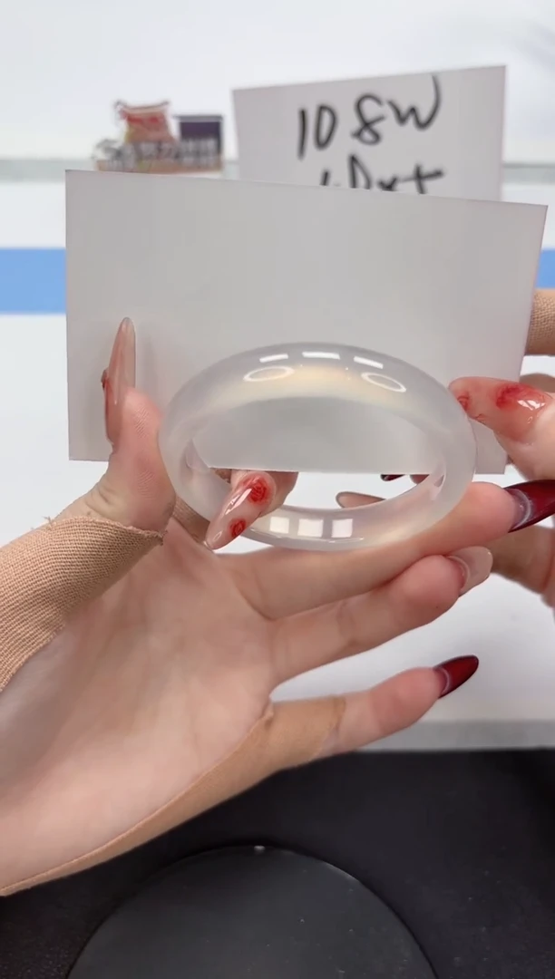 【闪购商品】石英质玉手镯未镶嵌A186-52