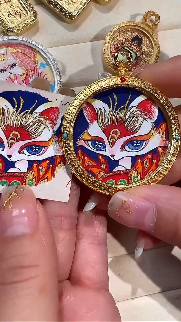 吊坠3.5圆形大眼萌萌狐闪购