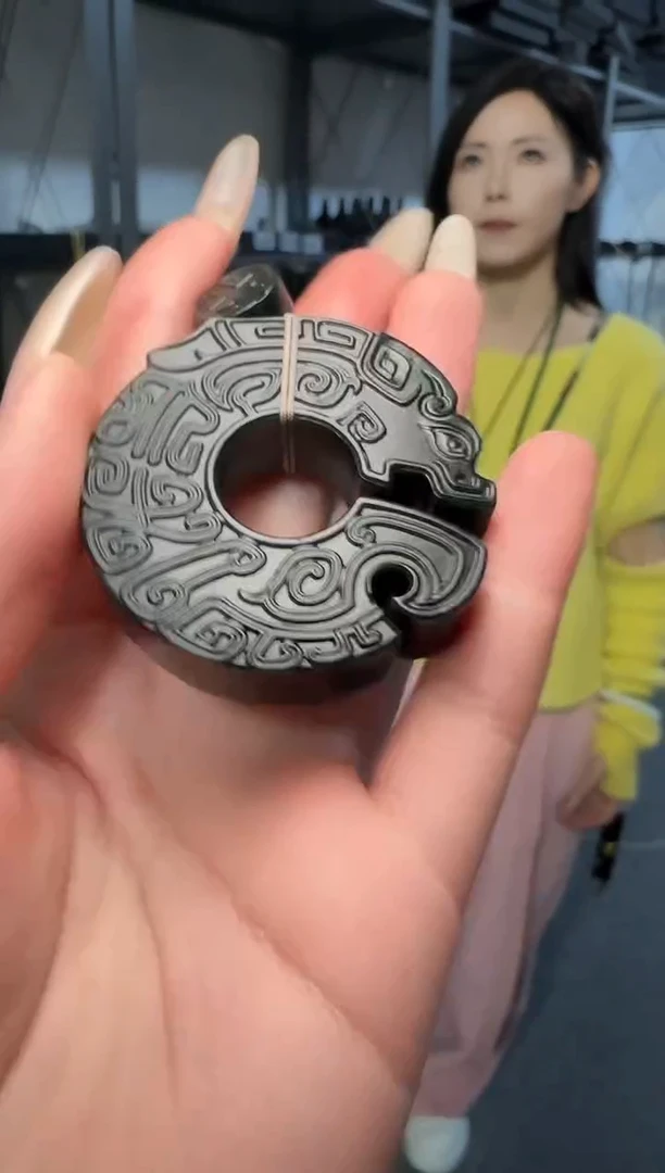 颈饰未镶嵌和田玉青玉玉猪龙手把