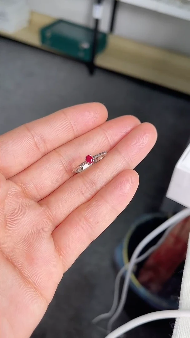 【闪购商品】红宝石戒指银S925镶嵌戒指
