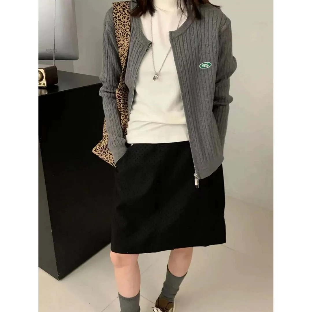 木子静-「七色彩虹豆」韩系刺绣宽松麻花针织开衫-2246