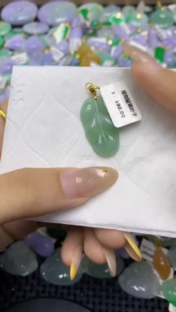 颈饰未镶嵌翡翠天然缅甸翡翠A货