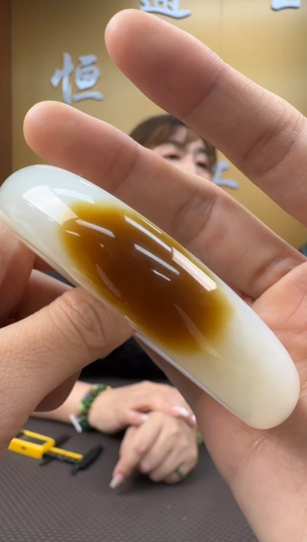 和田玉未镶嵌颈饰手镯56