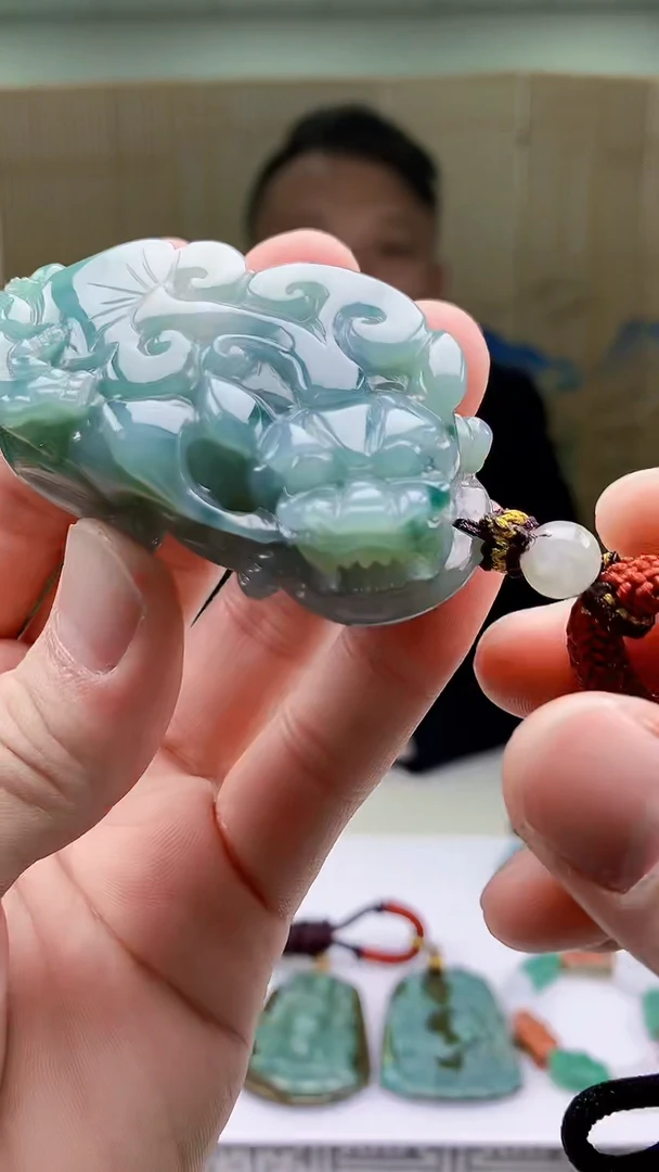 【闪购商品】定制翡翠未镶嵌4969bb-毛货挂件10