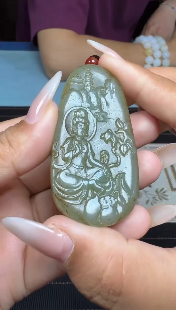 颈饰未镶嵌和田玉1