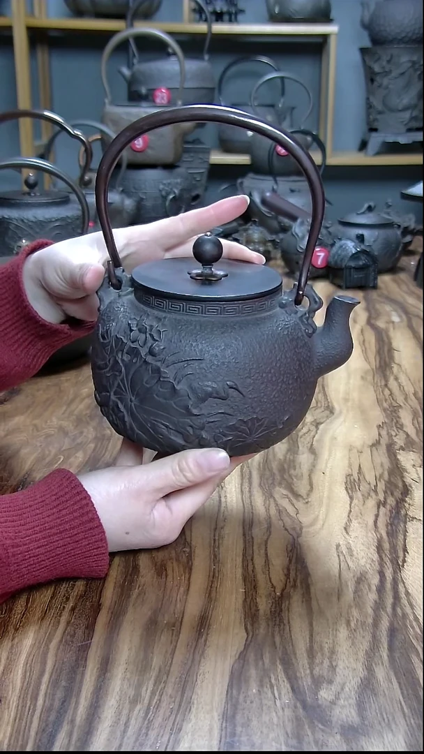 铸铁精铸纯手工壶荷花仙鹤1200毫升铁壶