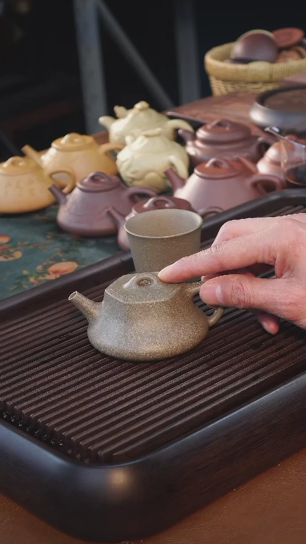 【闪购商品】紫砂茶壶预定：145cc六方柱瓢+2个同料杯子