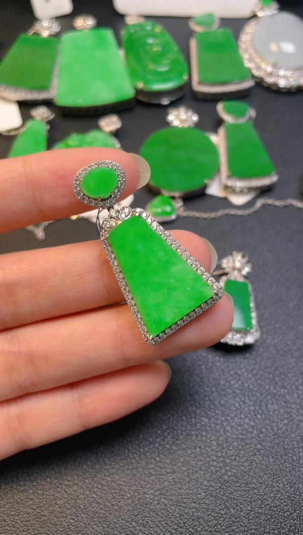 吊坠(不含链)银S925镶嵌翡翠吊坠