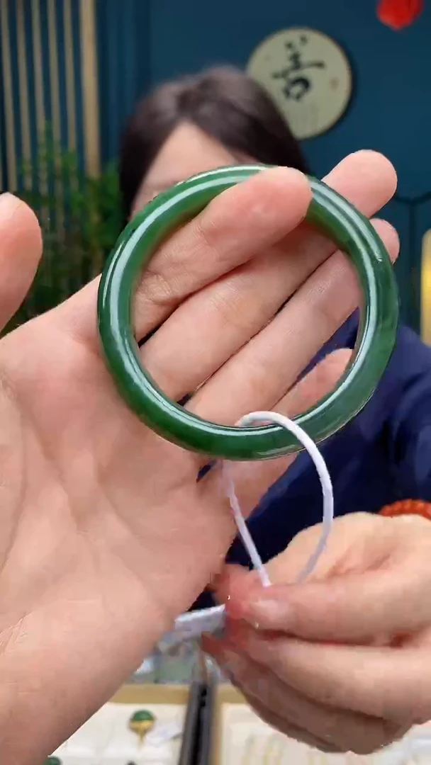 【闪购商品】和田玉手镯未镶嵌手镯